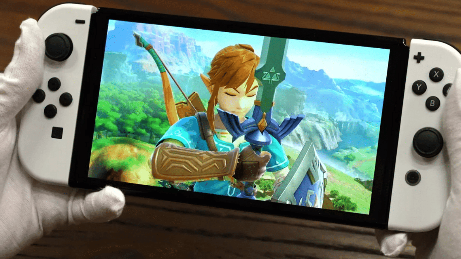 Unboxing de la Nintendo Switch OLED en vidéo et comparaison des modèles