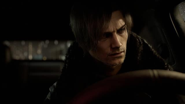 Leon S. Kennedy au volant d'une voiture, de nuit, dans Resident Evil Requiem