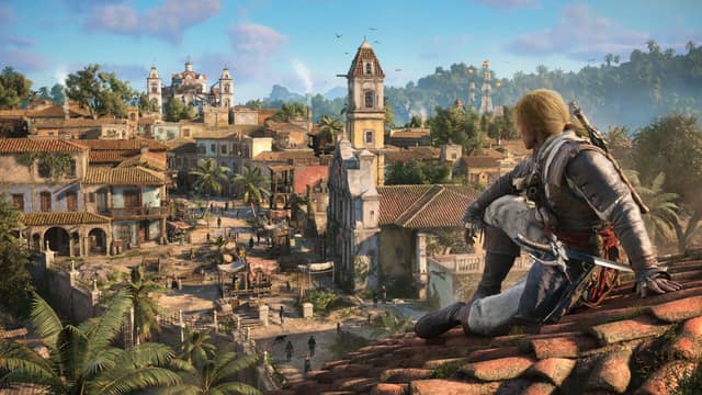 Edward Kenway accroupi sur un toit de tuiles domine une ville coloniale des Caraïbes