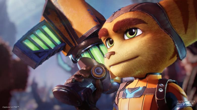 Ratchet, du jeu Ratchet & Clank Rift Apart, arme au poing en gros plan