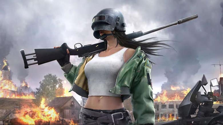 Illustration PUBG : une joueuse portant un fusil de précision devant un incendie