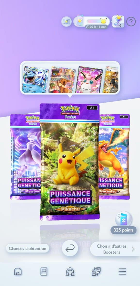 Écran de choix du booster Puissance Génétique, avec Pikachu au centre, Mewtwo et Dracaufeu sur les côtés, et le minuteur de vitalité en haut