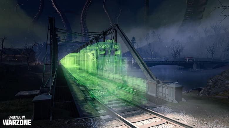 Un train vert fantomatique traverse un pont de nuit sur la carte Haunted Hollow
