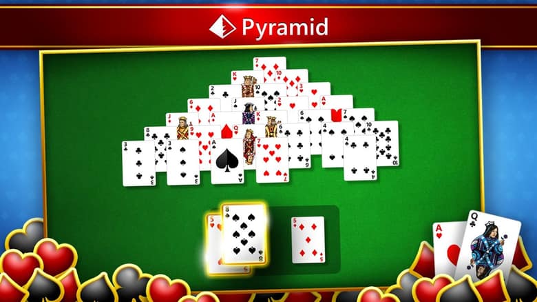 Partie de Pyramid dans Microsoft Solitaire Collection, avec la pyramide de cartes et le talon