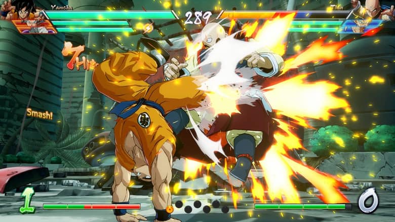 Combat de Dragon Ball FighterZ en 2D : Yamcha frappe Ten Shin Han, avec les barres de vie en haut de l'écran et les jauges en bas