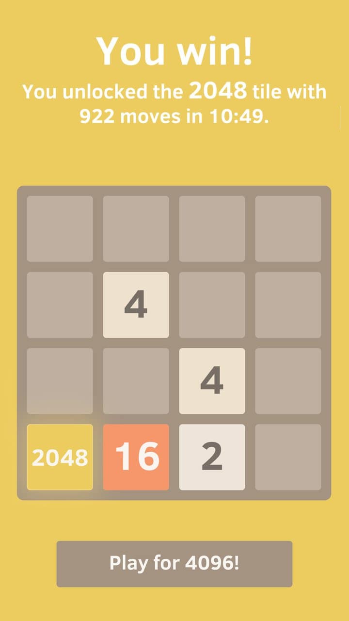 Capture officielle de l'application 2048 : l'écran jaune « You win! » annonce la tuile 2048 obtenue en 922 coups et 10 minutes 49, avec le bouton « Play for 4096! »