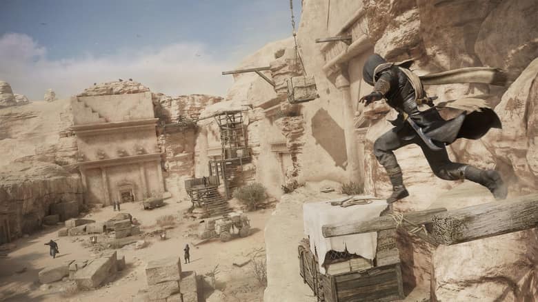 Basim en pleine course de parkour au-dessus d'un décor de falaises taillées dans le grès